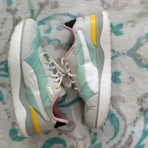 Women's Multicolor Pumas